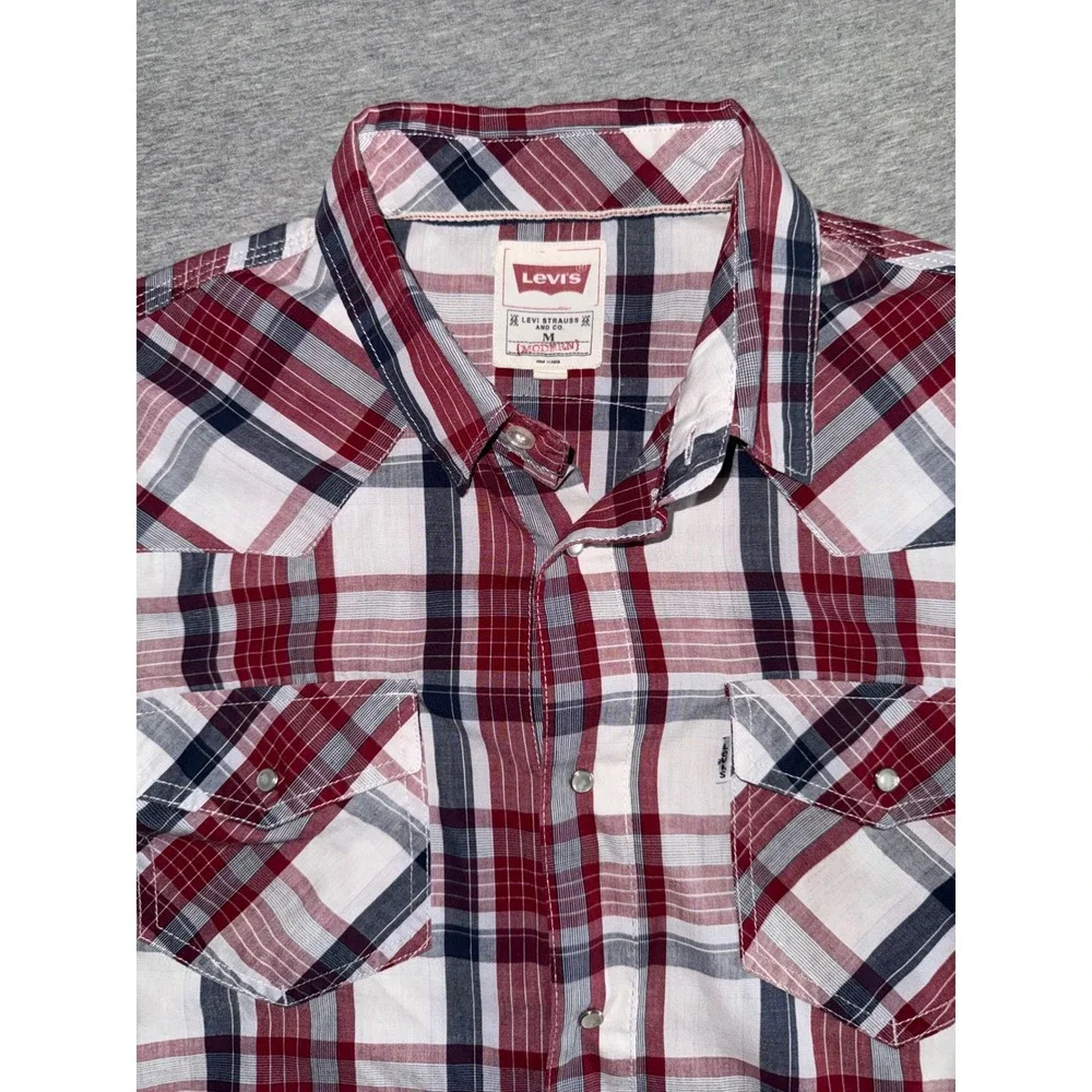 Levis Mens Modern Fit Red Plaid Pearl Snap Shirt Size Medium Cowboy Western